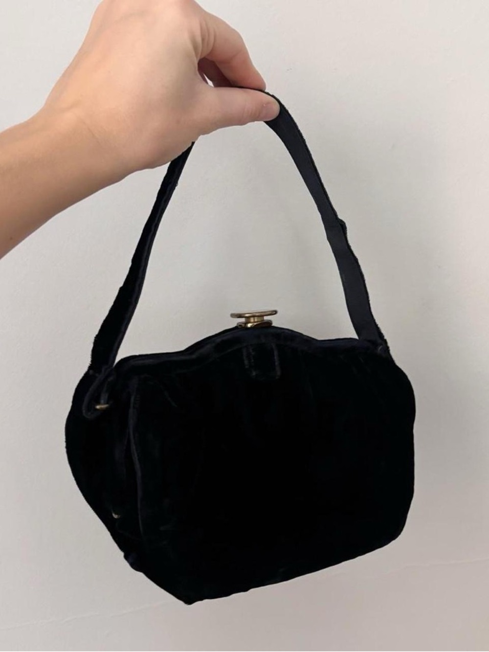 Antique 40s velvet structured mini purse with gold button clasp